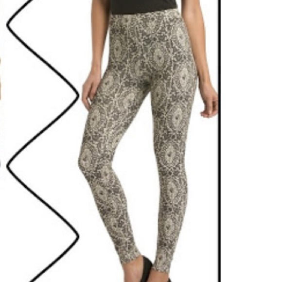 Kardashian Kollection Pants - KARDASHIAN KOLLECTION printed leggings